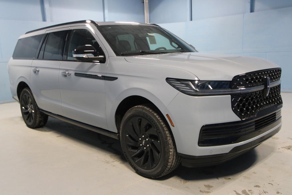 New 2026 Lincoln Navigator L Reserve