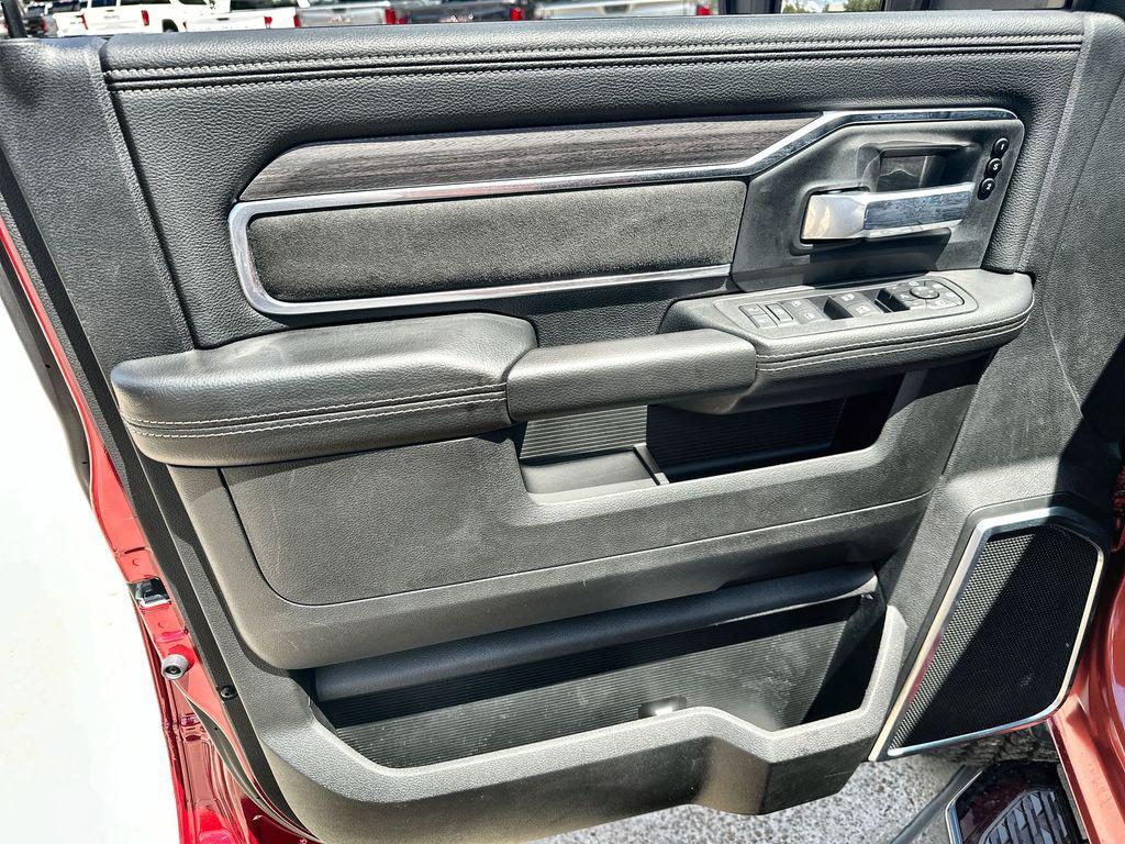 2026 RAM 2500 LARAMIE CREW CAB 4X4 6'4' BOX — миниатюра 21