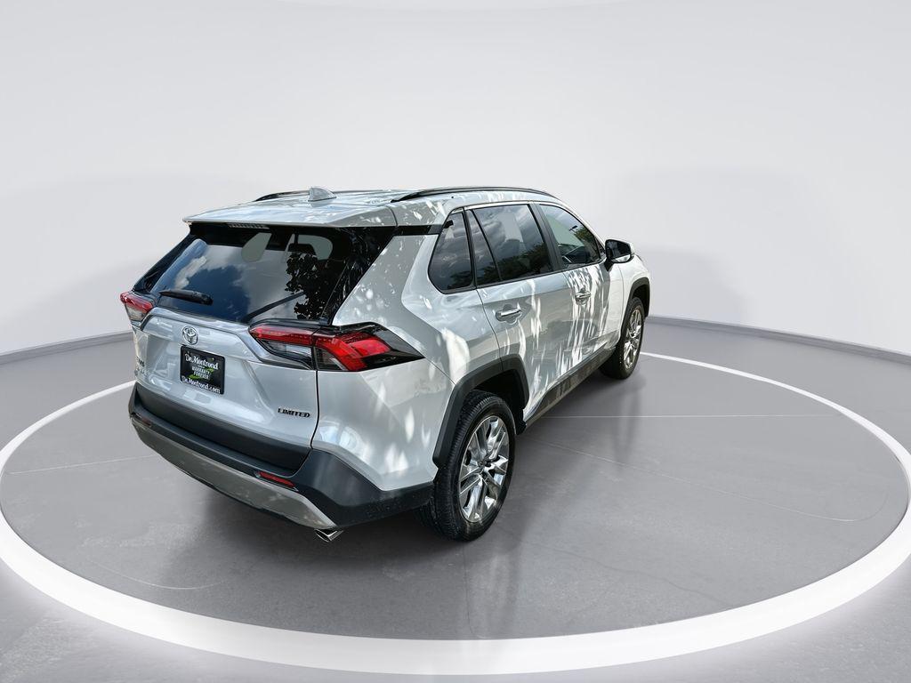 TOYOTA RAV4 - 8