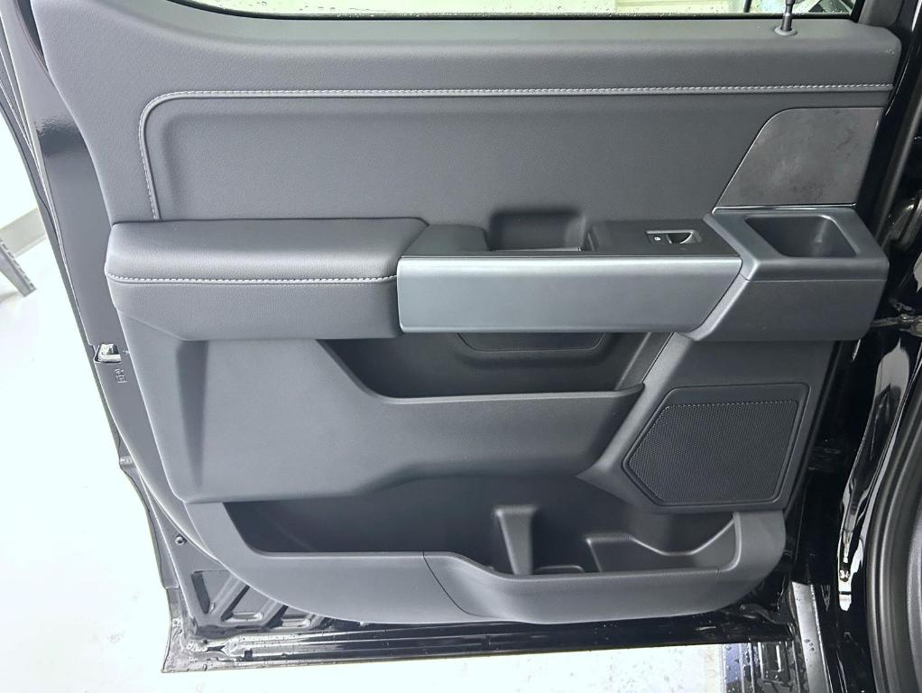 صورة مصغرة 20 لـ 2026 FORD F-150 XLT