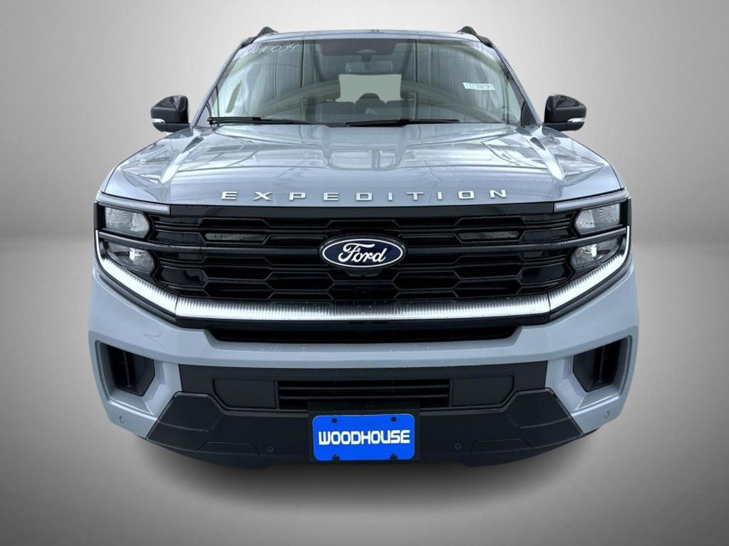 صورة 2 لـ 2027 FORD EXPEDITION PLATINUM