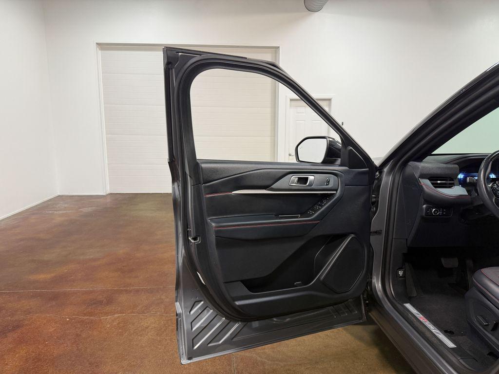 صورة مصغرة 54 لـ 2025 FORD EXPLORER ST-LINE