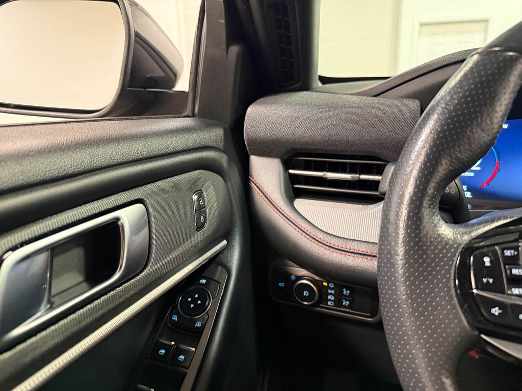 صورة مصغرة 73 لـ 2025 FORD EXPLORER ST-LINE