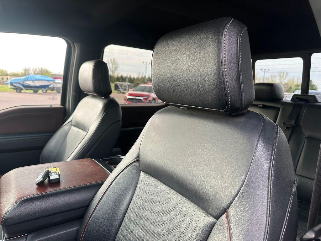 FORD F-150 LARIAT - 3