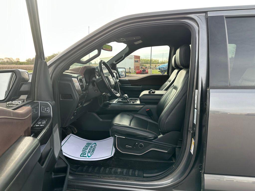 FORD F-150 LARIAT - 10