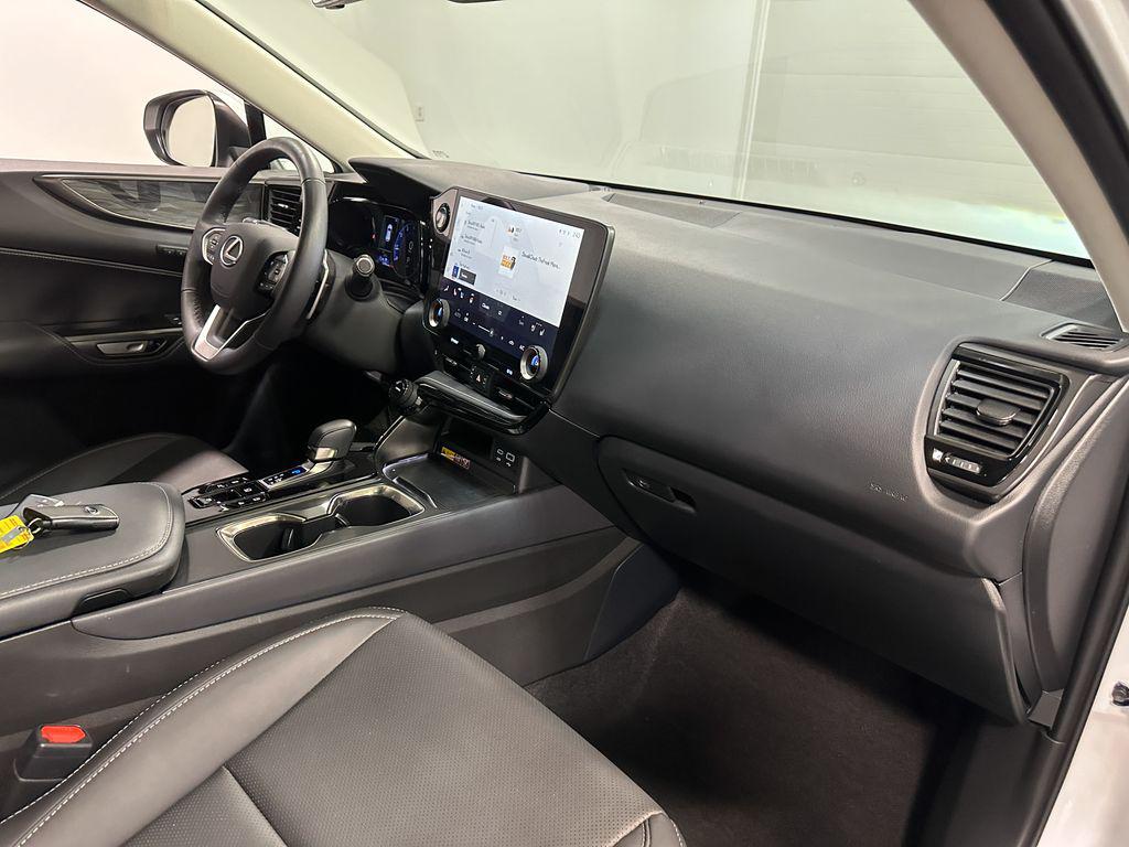 2025 Lexus NX 350 PREMIUM thumbnail 18