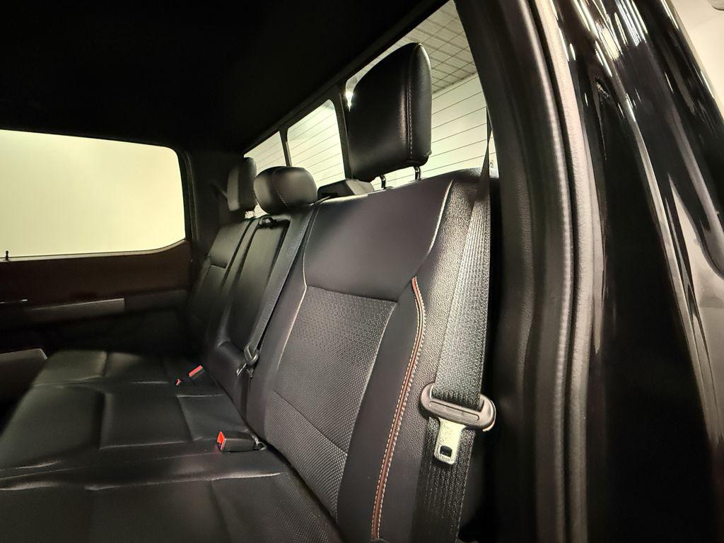 صورة مصغرة 49 لـ 2023 FORD F-150 LARIAT