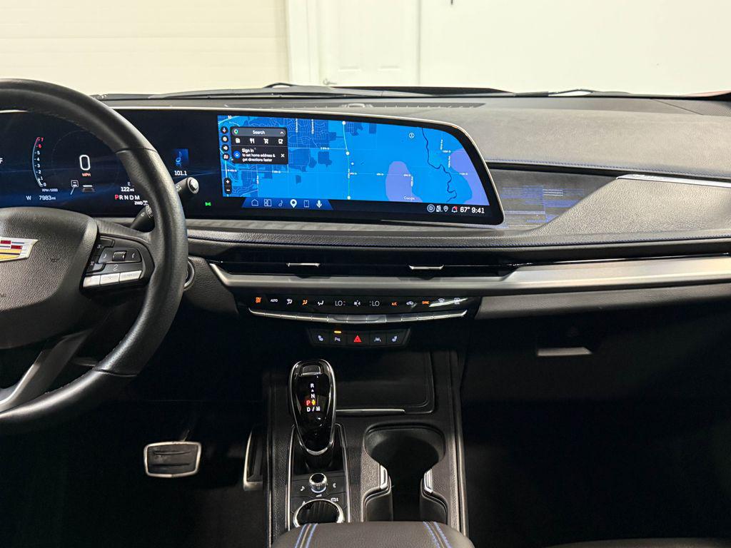 صورة مصغرة 18 لـ 2025 Cadillac XT4 SPORT
