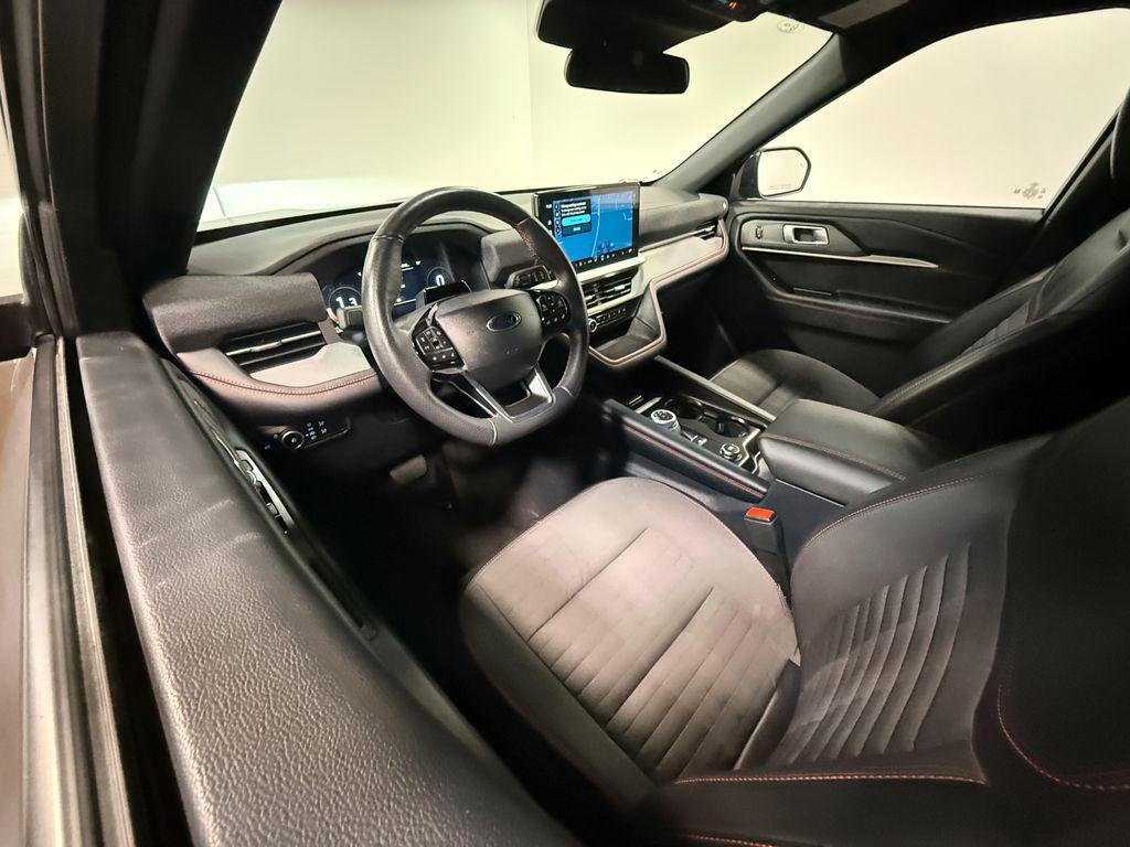 صورة 2 لـ 2025 FORD EXPLORER ST-LINE