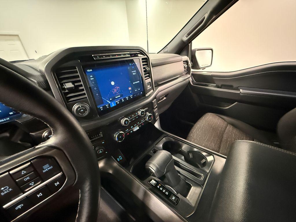 صورة مصغرة 81 لـ 2024 FORD F-150 XLT