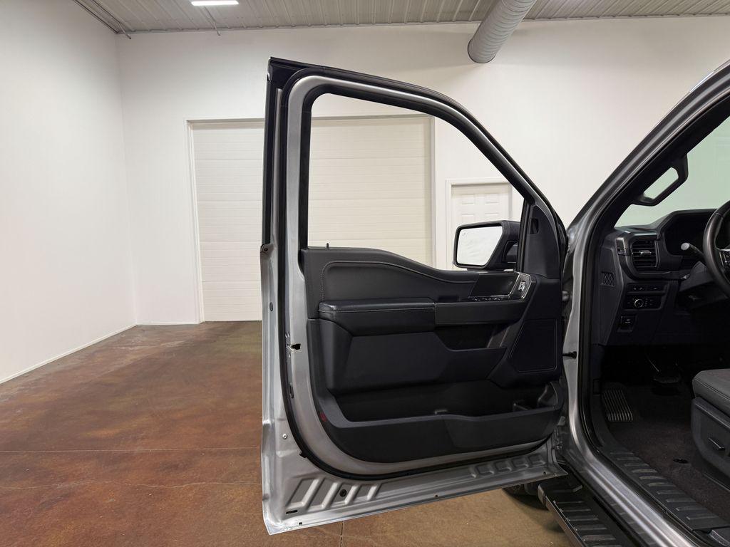 صورة مصغرة 56 لـ 2024 FORD F-150 XLT