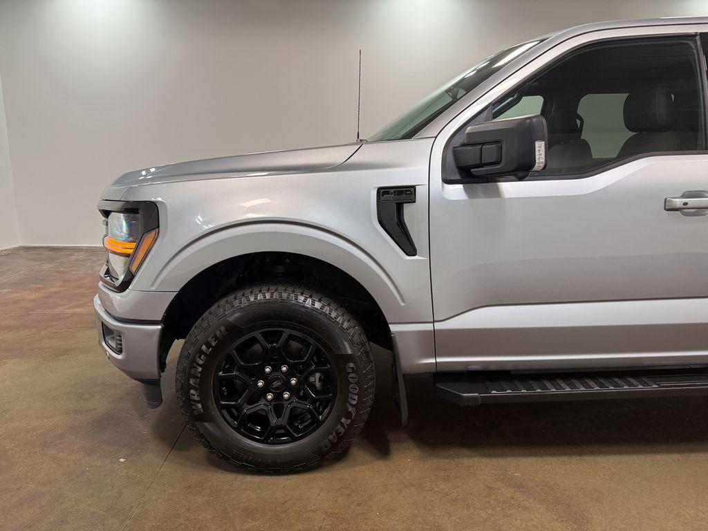 صورة مصغرة 39 لـ 2024 FORD F-150 XLT