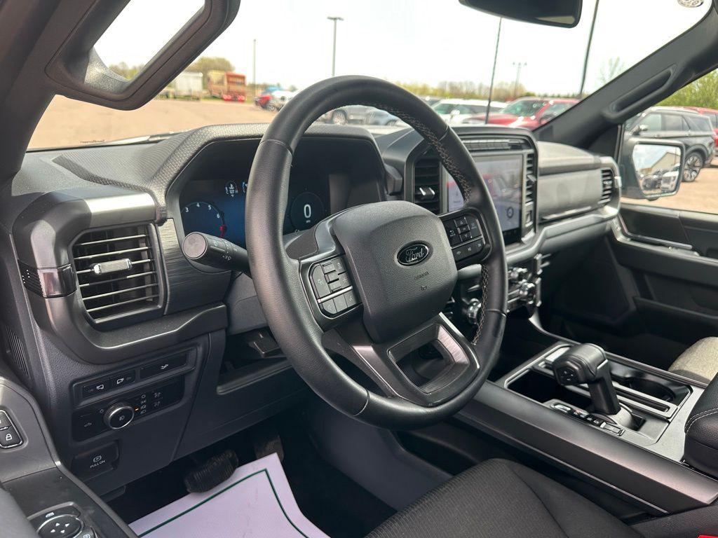 FORD F-150 XLT - 2