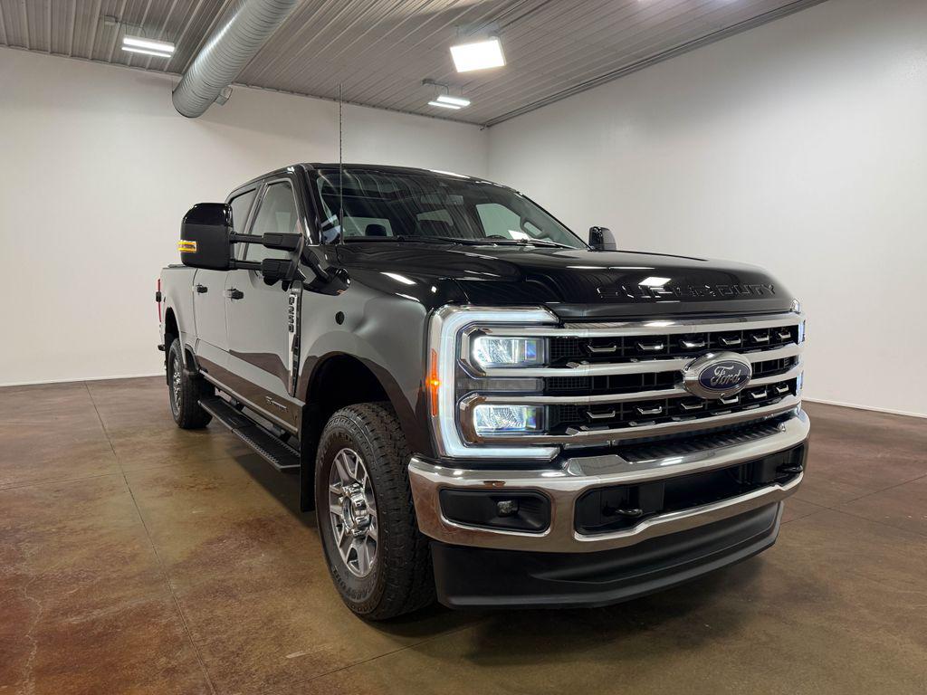 صورة مصغرة 34 لـ 2023 FORD F-250 LARIAT