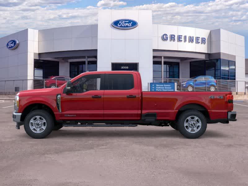 2026 FORD F-350 XLT photo 3