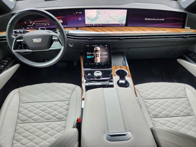 صورة 9 لـ 2025 Cadillac ESCALADE SPORT PLATINUM