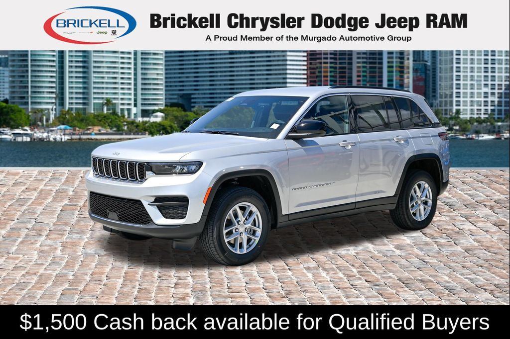 New 2026 Jeep Grand Cherokee Laredo