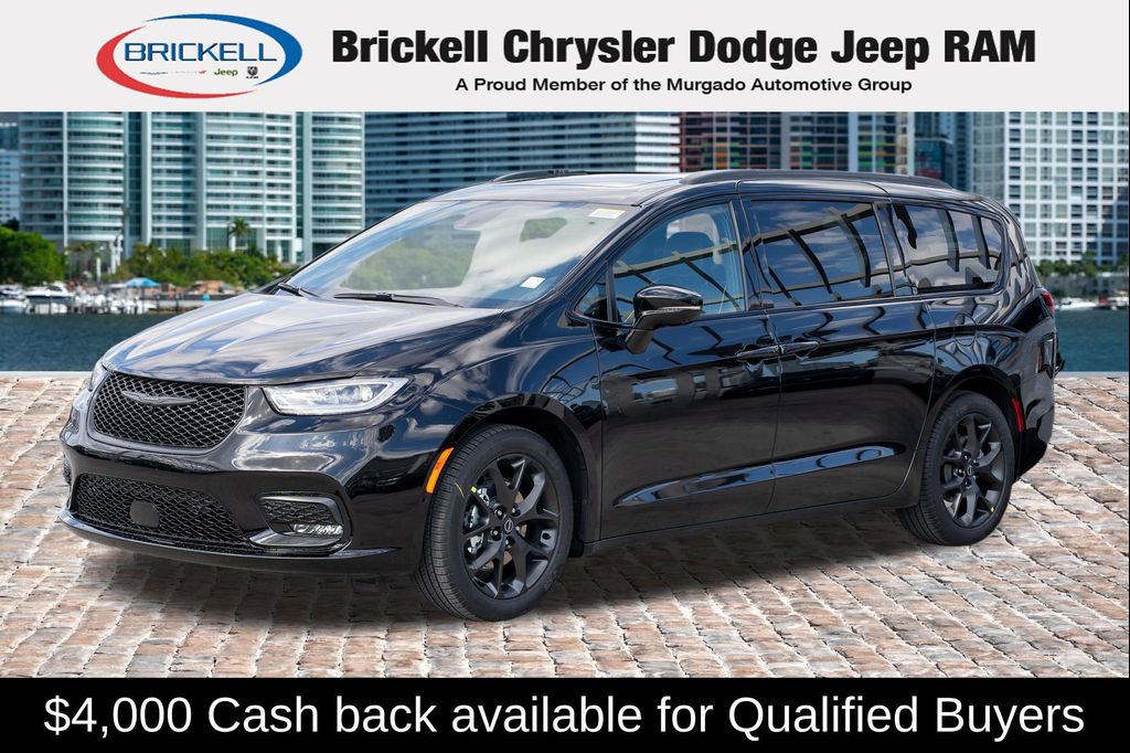 New 2026 Chrysler Pacifica Limited