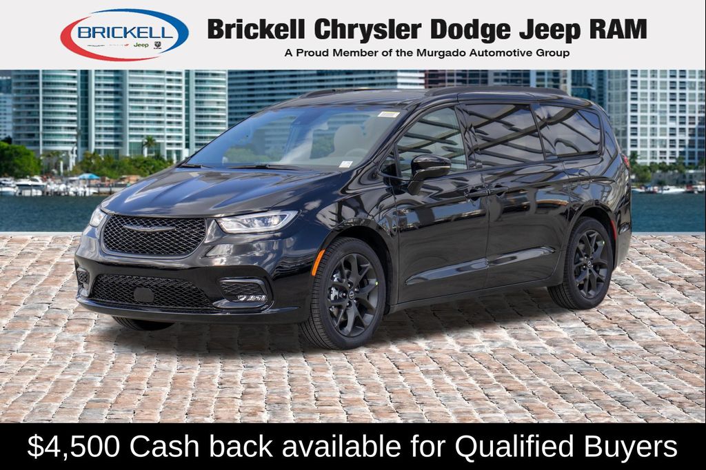 New 2026 Chrysler Pacifica L