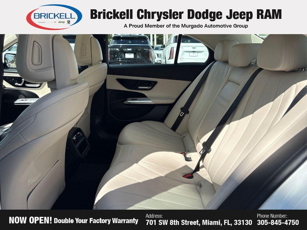 MERCEDES-BENZ E-CLASS - 10