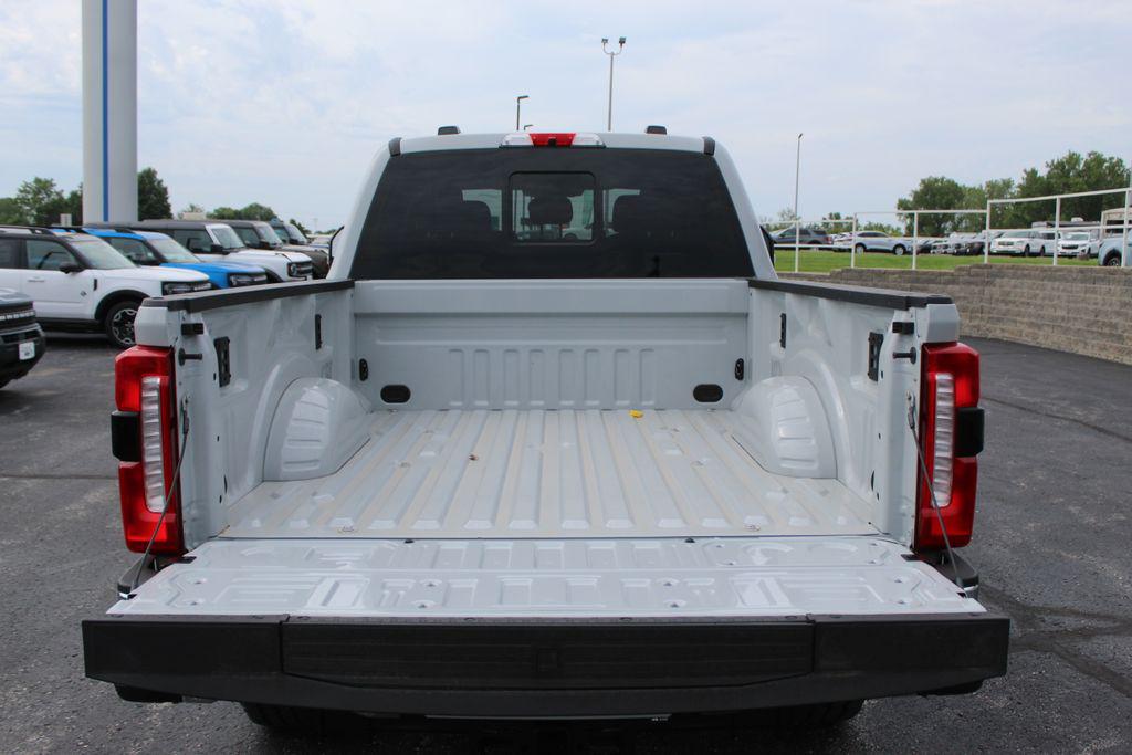 صورة مصغرة 16 لـ 2026 FORD F-250 XLT