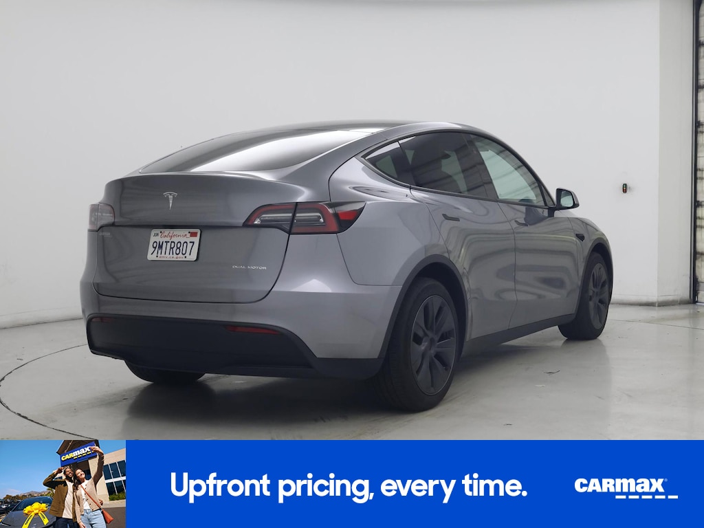 TESLA MODEL Y LONG RANGE - 10