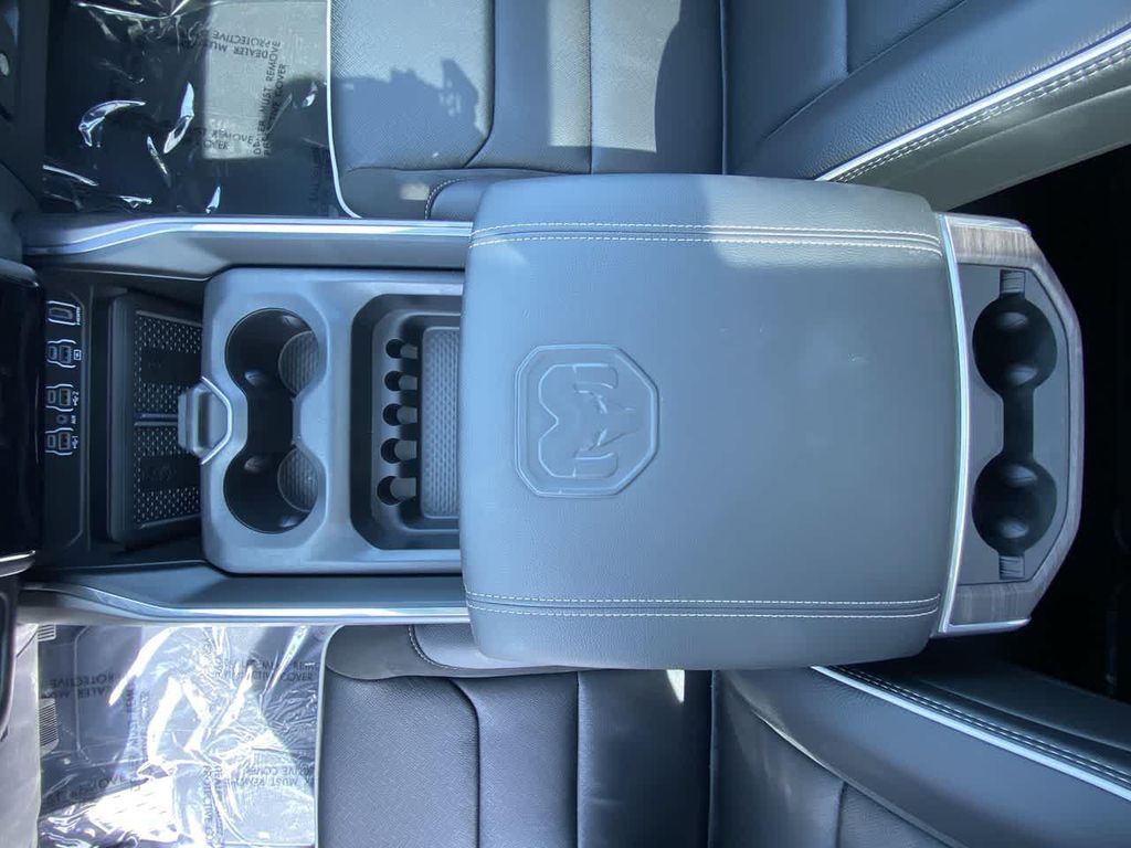 2026 RAM 1500 LARAMIE 缩略图 22