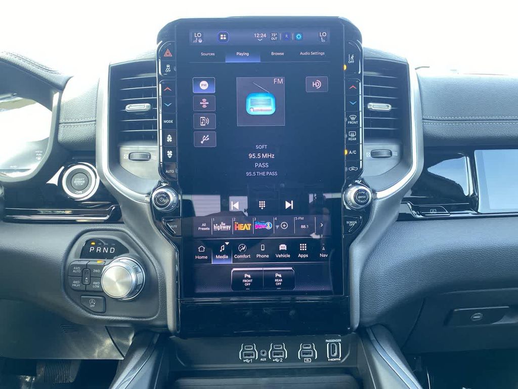 2026 RAM 1500 LARAMIE 缩略图 16