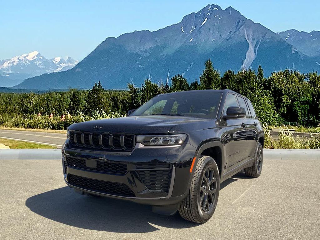 New 2026 Jeep Grand Cherokee Altitude