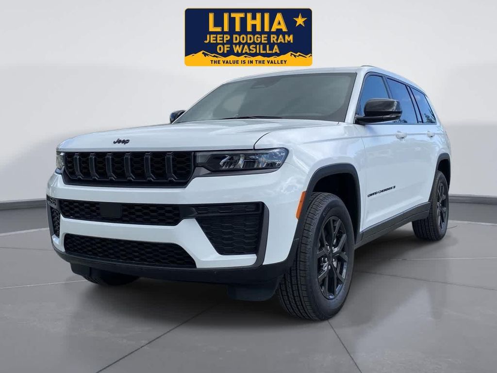 New 2026 Jeep Grand Cherokee L Altitude