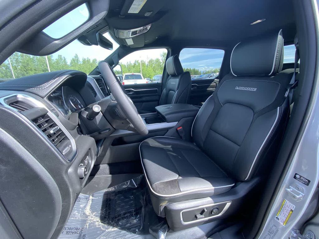 2026 RAM 1500 LARAMIE — миниатюра 11