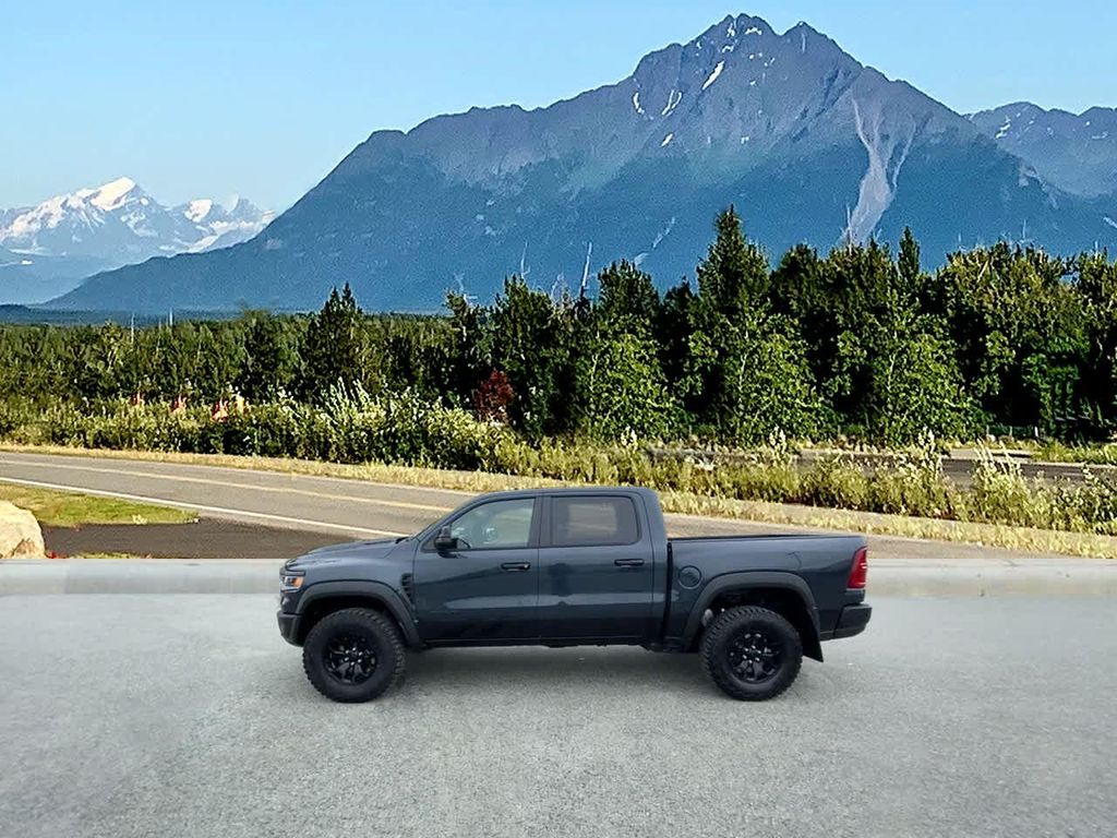 2026 RAM 1500 RHO CREW CAB 4X4 5'7' BOX 照片 3