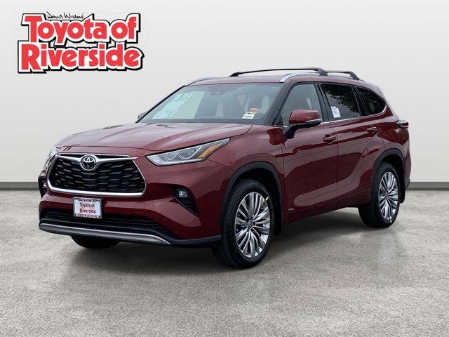 New 2026 Toyota Highlander Hybrid Platinum
