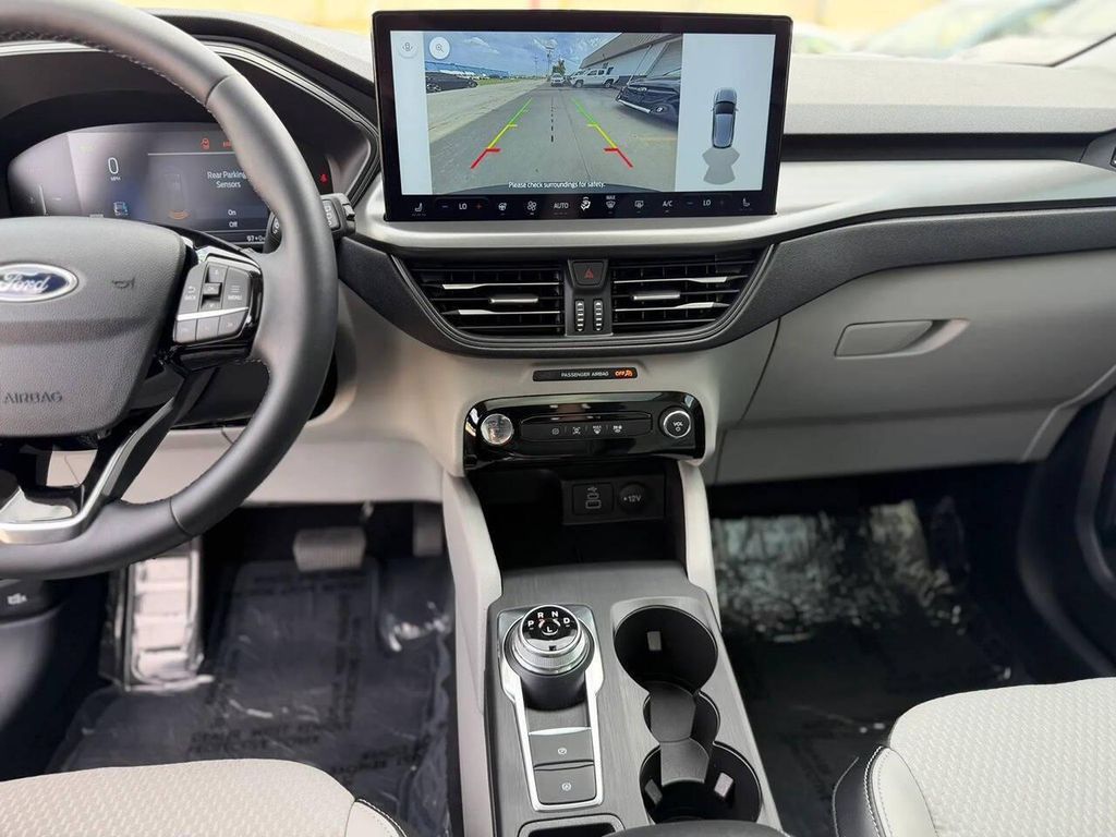 صورة مصغرة 20 لـ 2026 FORD ESCAPE PHEV BASE