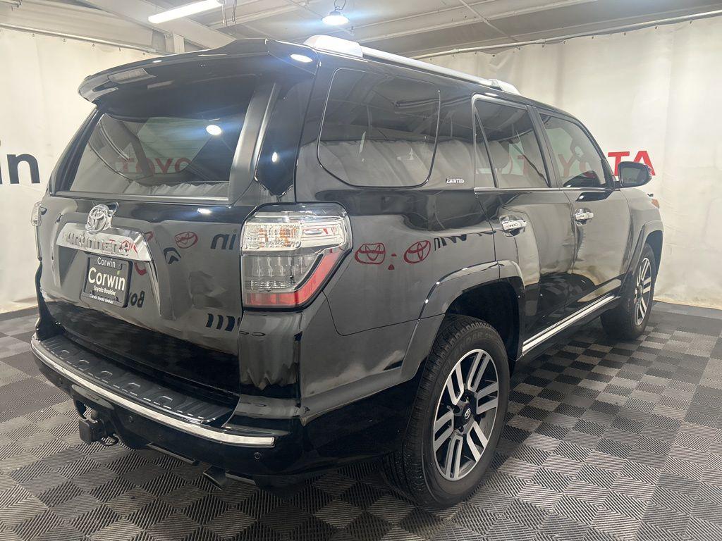 TOYOTA 4RUNNER - 8