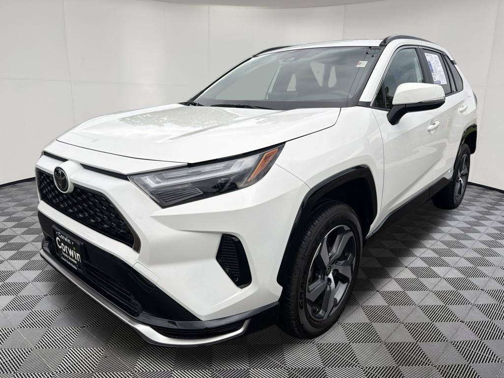 صورة 3 لـ 2025 Toyota RAV4 PLUG-IN HYBRID SE