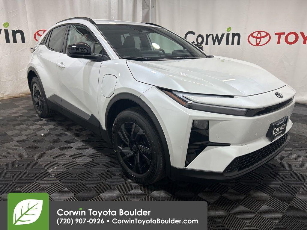 New 2026 Toyota C-HR SE