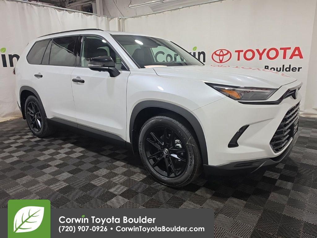 New 2026 Toyota Highlander Hybrid Base