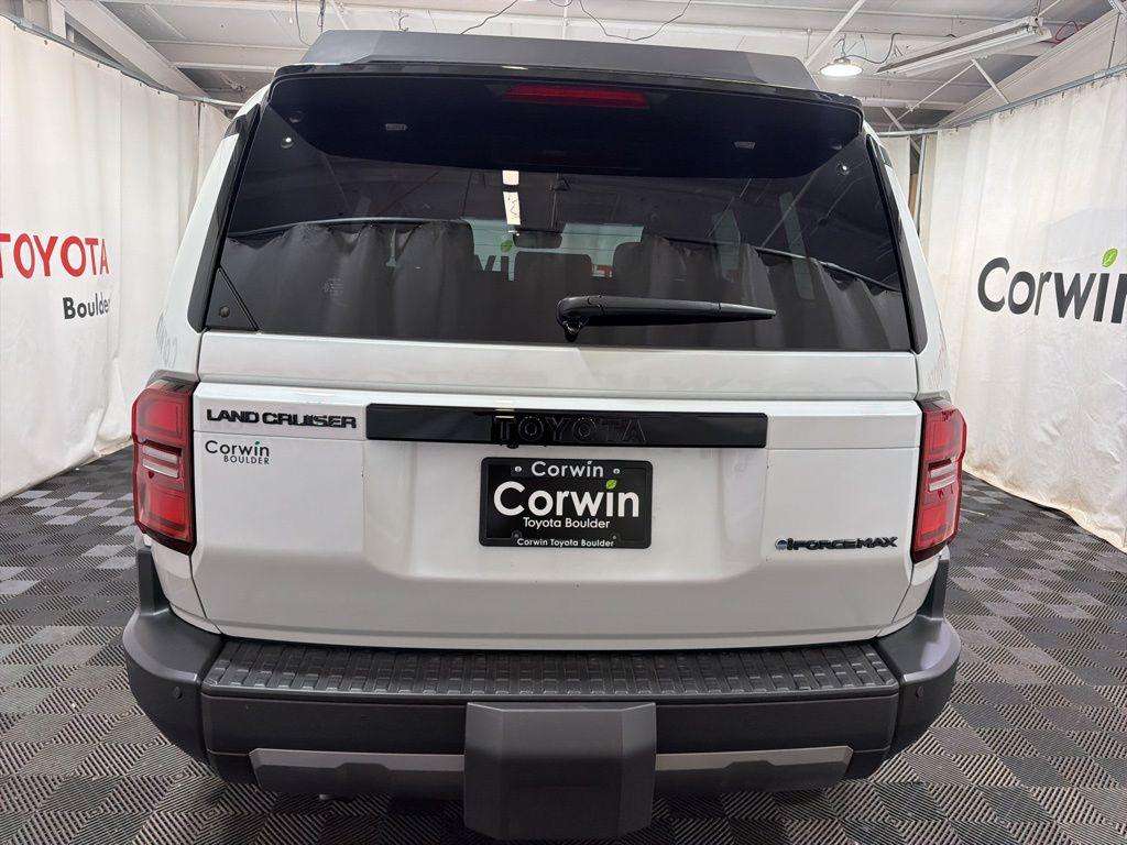 TOYOTA LAND CRUISER - 5