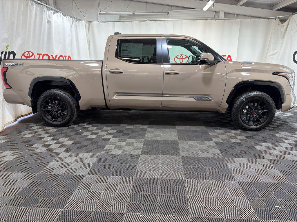 TOYOTA TUNDRA - 8