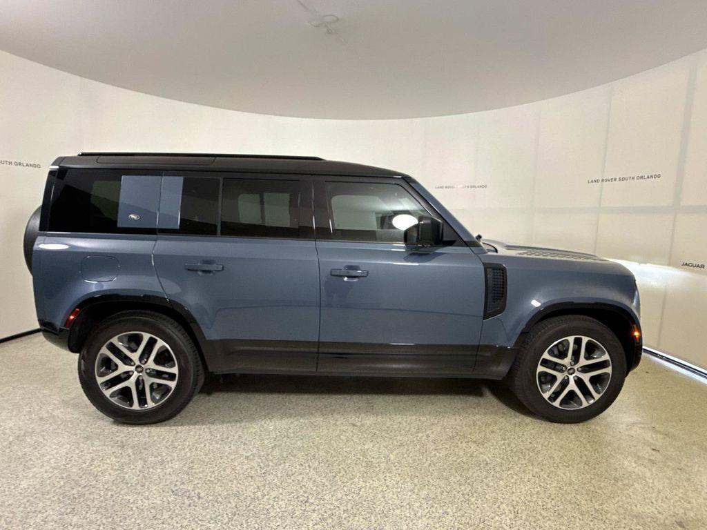 2023 LAND Rover DEFENDER 110 X-DYNAMIC SE — фото 6