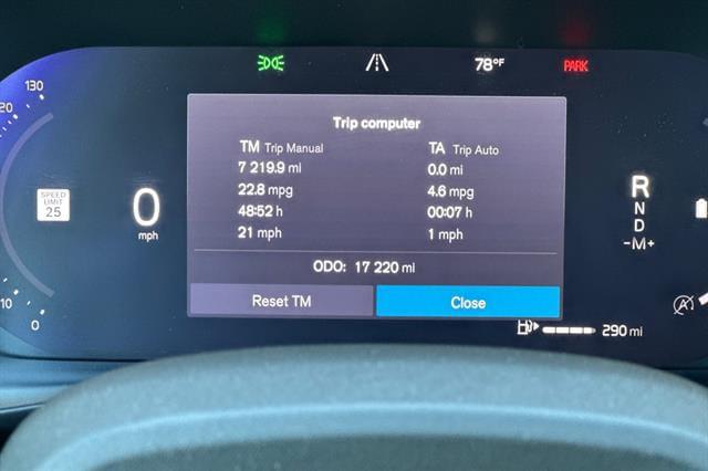 صورة مصغرة 30 لـ 2024 Volvo XC40 B5 PLUS DARK THEME
