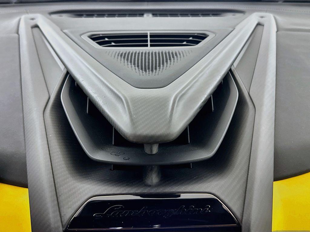 2024 Lamborghini REVUELTO BASE 照片 27