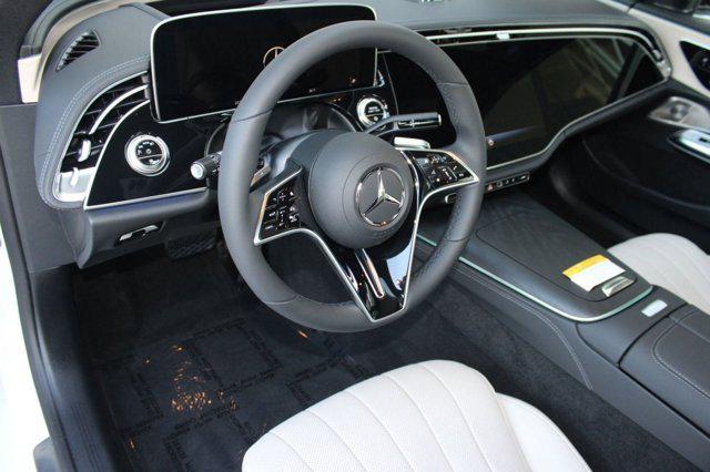 MERCEDES-BENZ E-CLASS - 4
