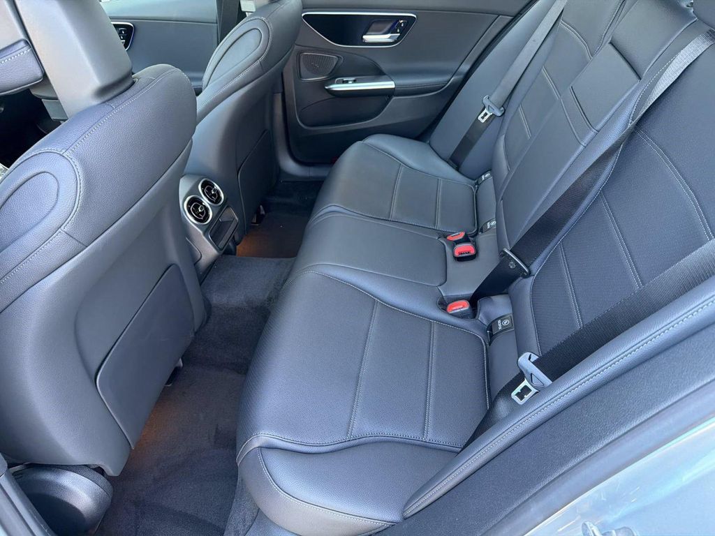 صورة مصغرة 19 لـ 2026 Mercedes-BENZ C-CLASS