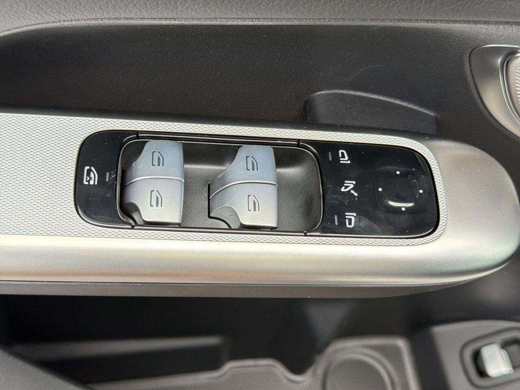 2026 Mercedes-BENZ GLC 缩略图 13