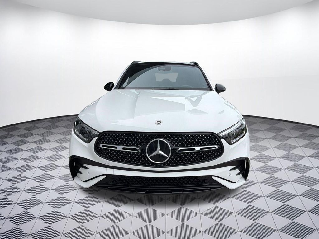 2026 Mercedes-BENZ GLC — фото 6