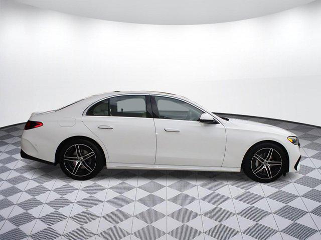 MERCEDES-BENZ E-CLASS - 8