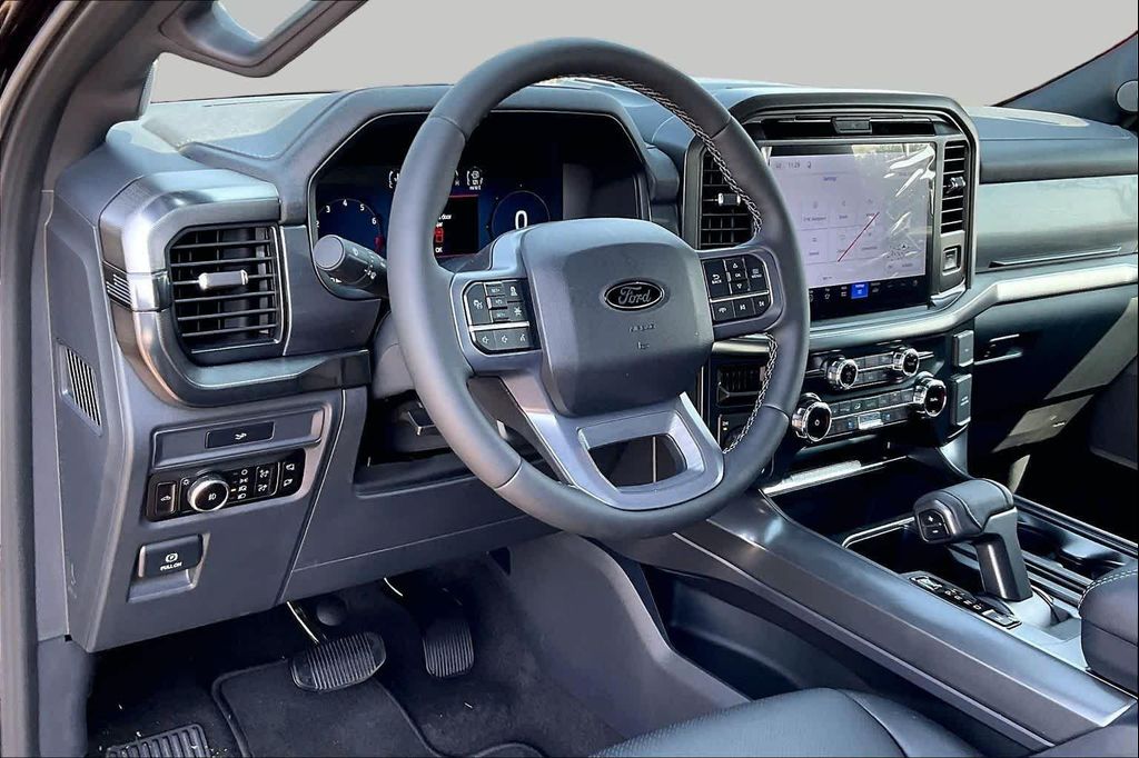صورة مصغرة 8 لـ 2026 FORD F-150 LARIAT
