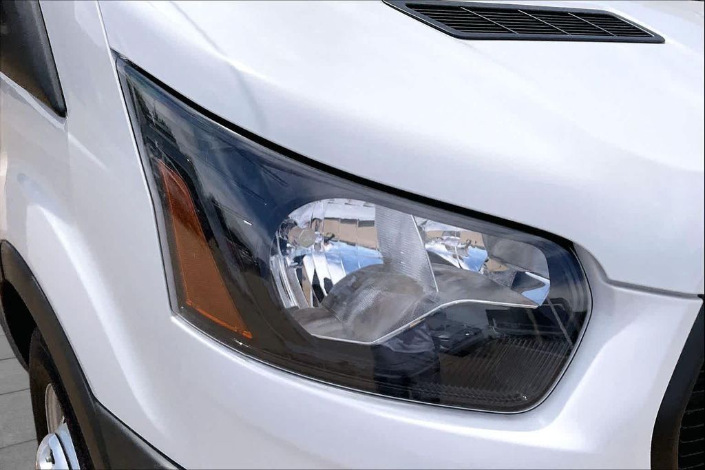 2026 FORD TRANSIT-150 BASE — миниатюра 13
